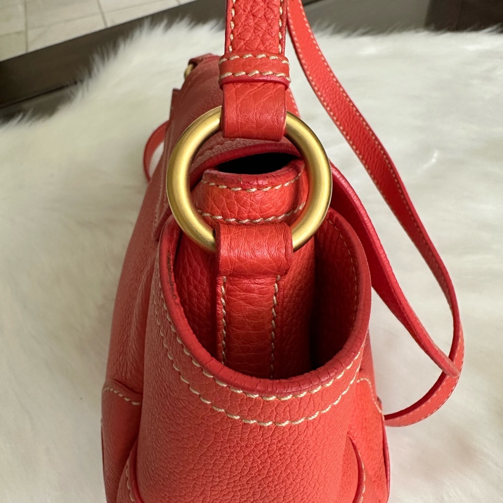 Stunning Crossbody - Picture 5 of 17